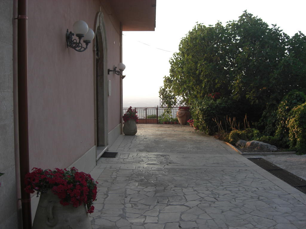 קיארמונטה גולפי Albergo Villa Nobile מראה חיצוני תמונה