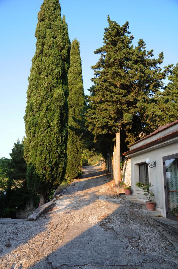 קיארמונטה גולפי Albergo Villa Nobile מראה חיצוני תמונה